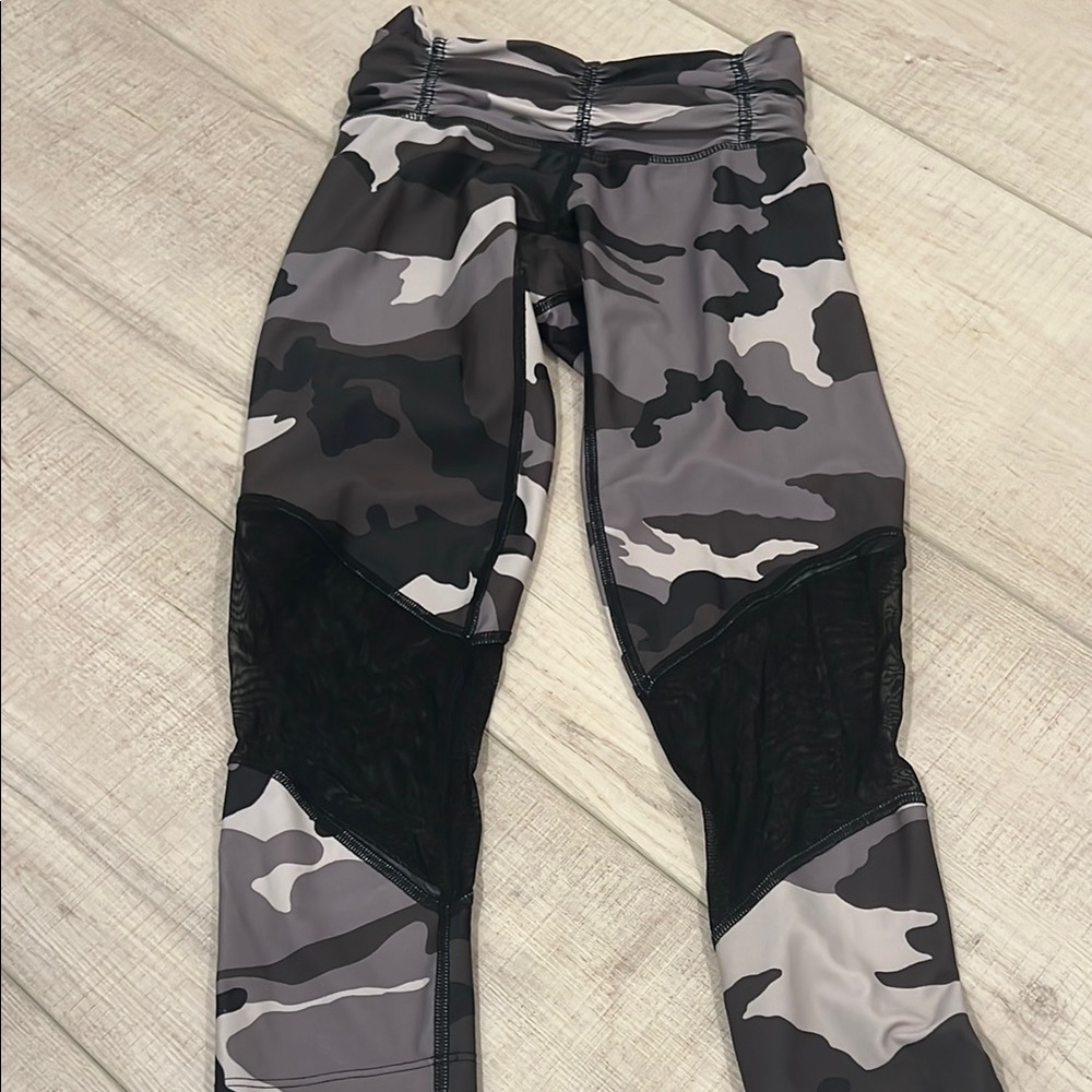 Women's Camouflage Leggings